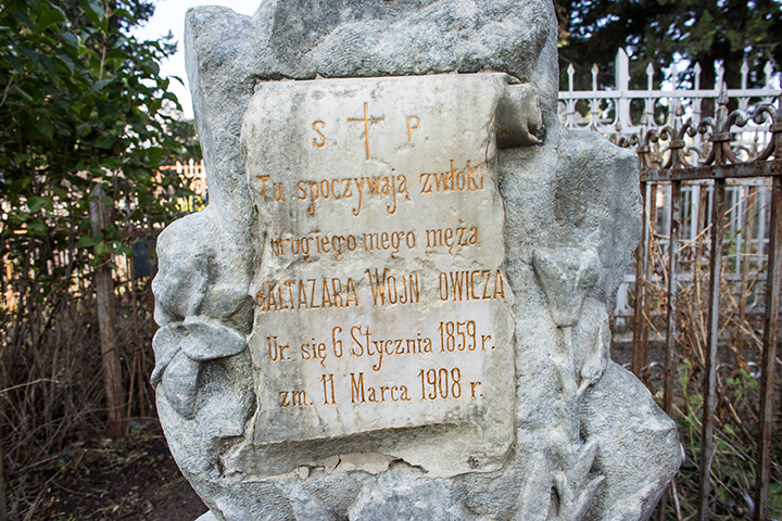prace na cmentarzu Kukii (145 of 192)