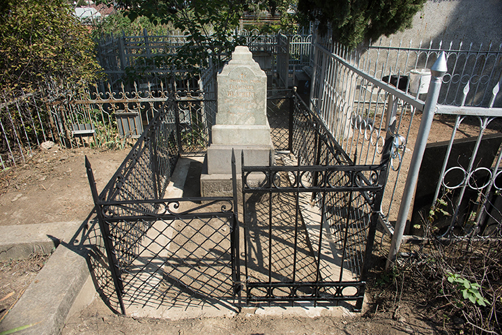 prace na cmentarzu Kukii (176 of 192)